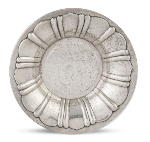 Panera circular de plata. Con marcas.Pérez Hermanos, Espa