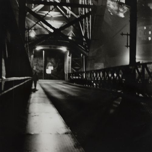 LUIS BAYLÓN (Madrid, 1958 - 2023)Julia cruzando el puente