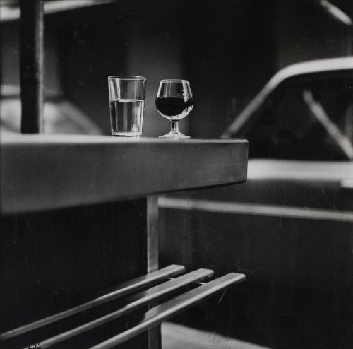 LUIS BAYLÓN (Madrid, 1958 - 2023)Un vicio (copa y agua), 