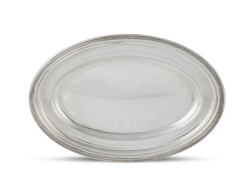 Fuente de plata en su color. Con marcas, ley 916.España, 