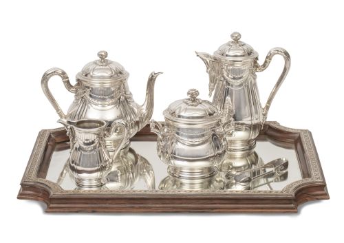 Juego de café y té de plata con interior en vermeille, ley 