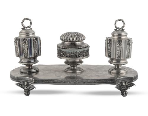 Escribanía en plata.Madrid, España, mediados del S. XIX .