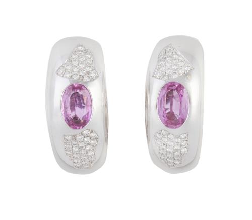 Pendientes medias criollas con zafiro rosa oval y decoració