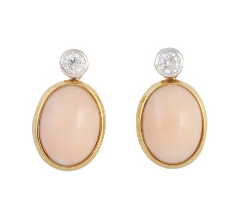 Pendientes con cabuchones ovales de coral piel de ángel, co