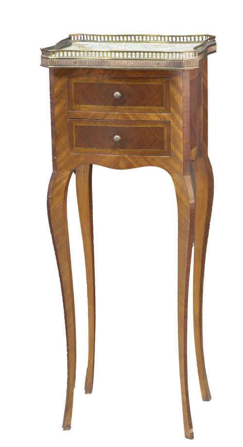 Mesita auxiliar de estilo Luis XV de madera con tapa de már