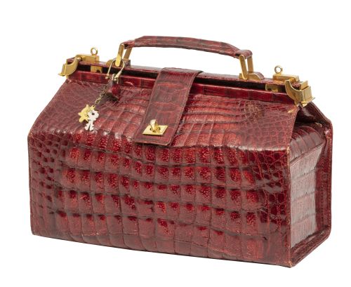 Bolso vintage "doctor bag" en piel de cocodrilo color grana