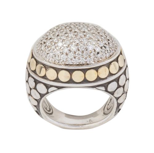 Sortija bombée con óvalo de pavé de brillantes central, y d