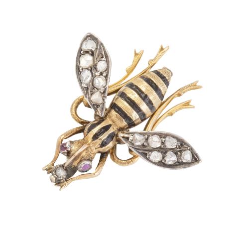 Broche abeja de pp. S. XX, con alas móviles de diamantes y 