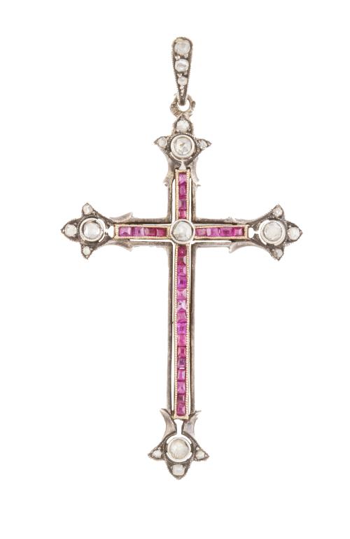 Cruz colgante portuguesa Art-Decó con rubíes calibrados y d