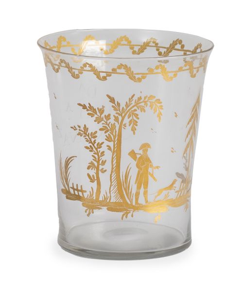 Vaso de vidrio transparente con decoración dorada y nombre 