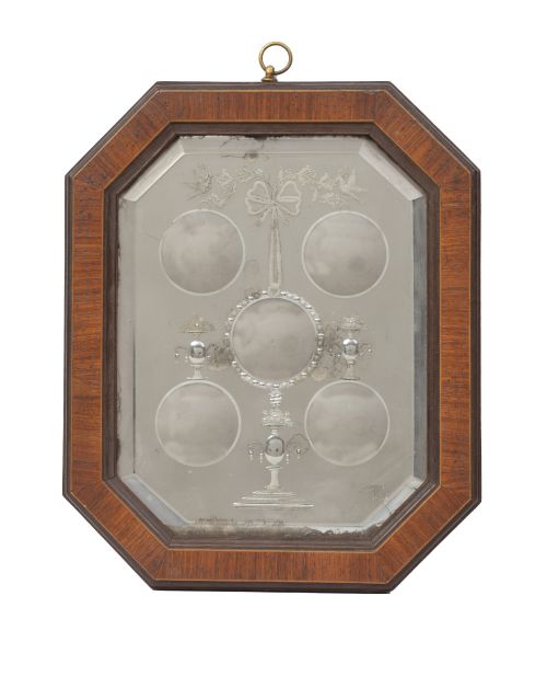 Placa de vidrio decorada y grabado al ácido con jarrones de