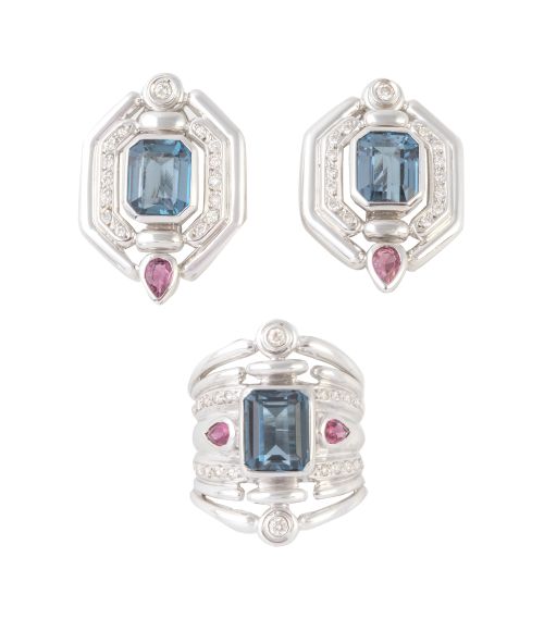 Conjunto de pendientes y sortija con topacios centrales, br