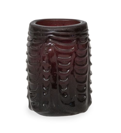 Vaso de faltriquera de vidrio marrón.S. XVIII.