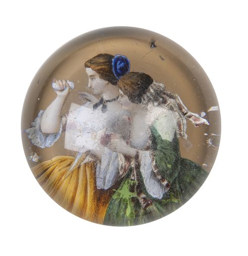 Pisapapeles con dos damas.S. XIX.