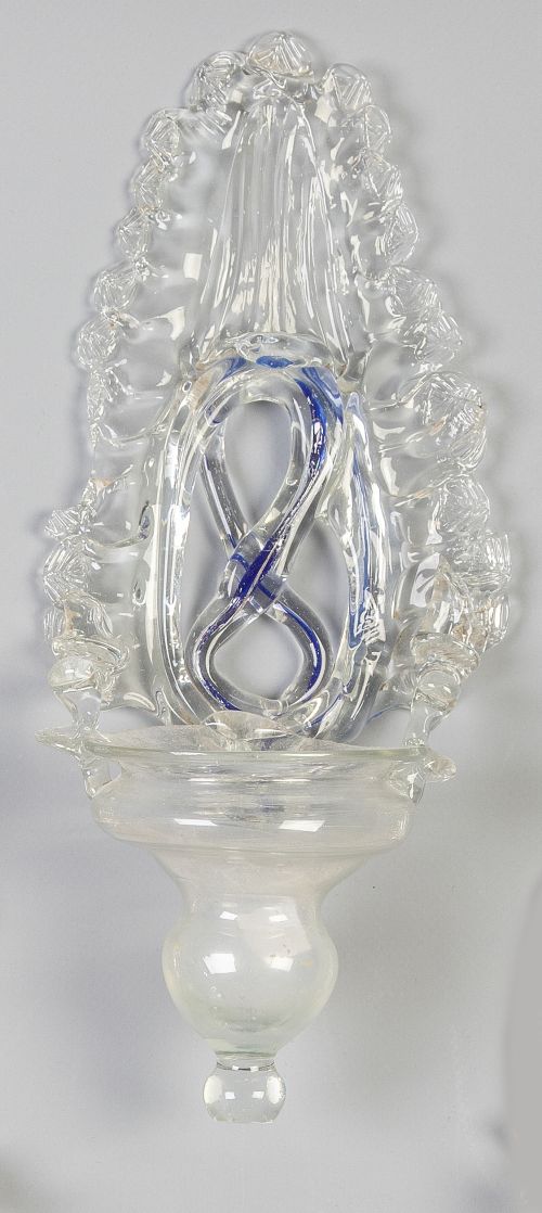 Benditera de vidrio transparente y con hilo en azul.Catal