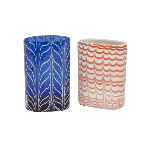 Lote de dos vasos de faltriquera.La Granja, S. XVIII.