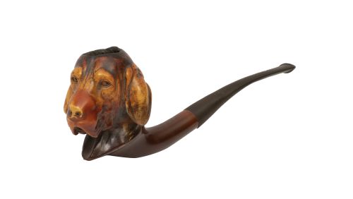 Pipa en espuma de mar tallada en forma de perro. Finales 