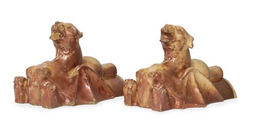 Pareja de tejas modernistas de cerámica con esmalte iridisc