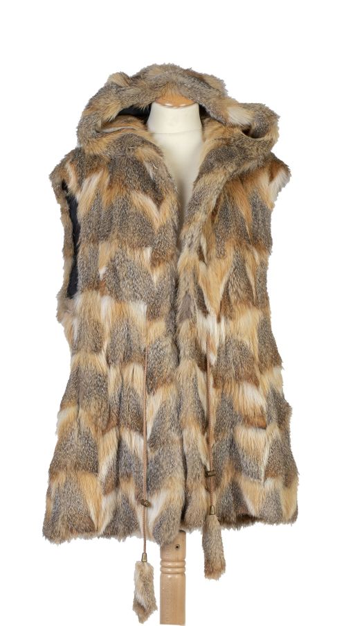 Chaleco vintage en piel de zorro con capucha