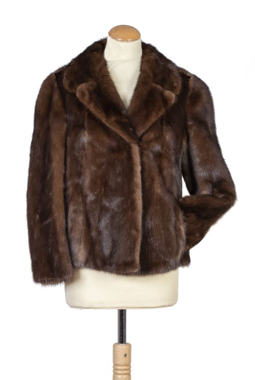 Chaqueta vintage de piel de visón marrón oscuro con cuello 