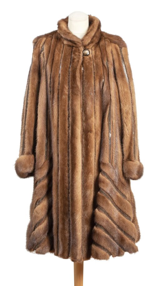 Abrigo largo vintage de piel de visón color tabaco en banda