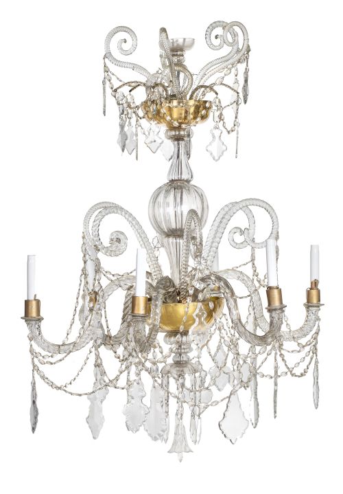 Lámpara de cristal y cristal azogado de seis brazos de luz.