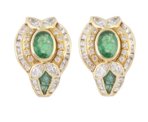 Pendientes de esmeraldas, brillantes y diamantes talla nave