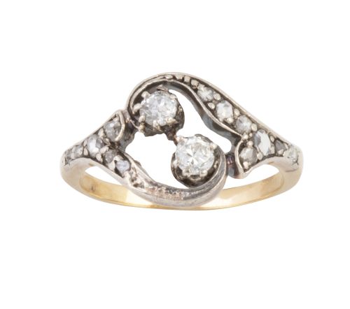 Sortija tu y yo de ff. S. XIX, con dos brillantes de talla 