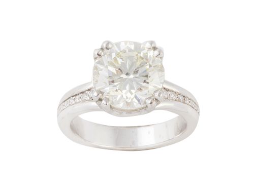 Sortija solitario con brillante central de 4,16 ct, en mont