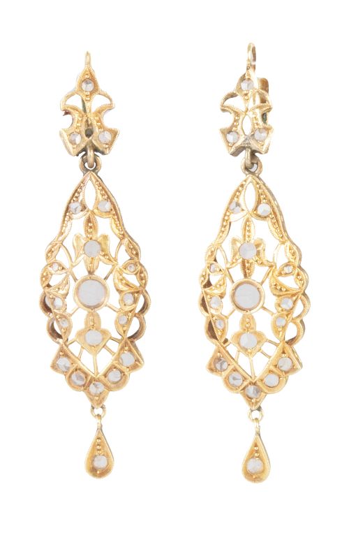 Pendientes largos calados de pp. S. XX decorados con zafiro