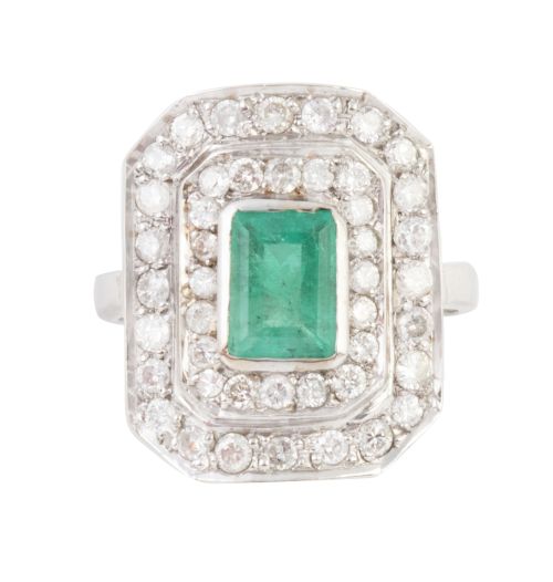 Sortija rectangular con esmeralda central de 1,20 ct aprox,