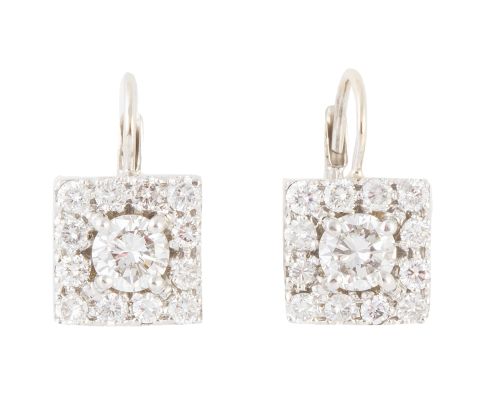 Pendientes cuadrados de brillantes, con brillante central d