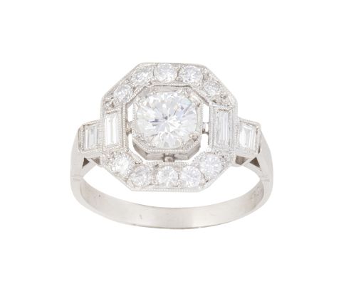 Sortija de brillantes estilo Art-Decó con un brillante cent