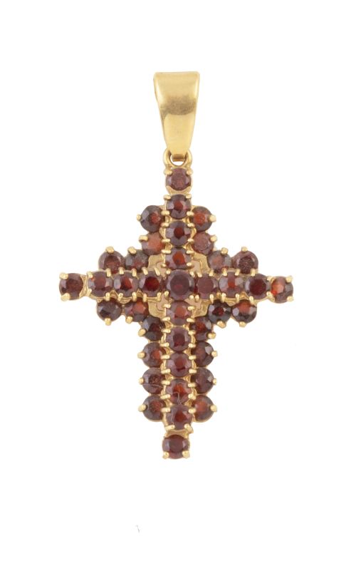 Cruz colgante de granates, compuestos en tres bandas engast