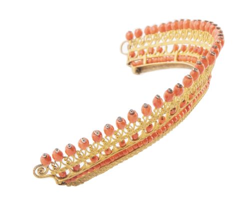 Diadema Imperio pp. S. XIX con cuentas de coral de Sciacca 
