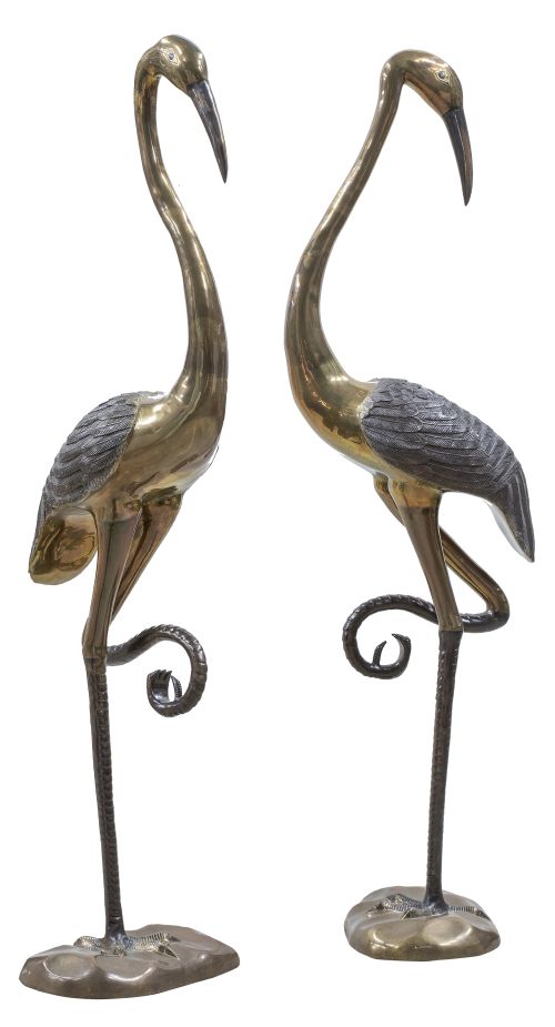 Pareja de flamencos de bronce dorado y pavonado.S. XX.