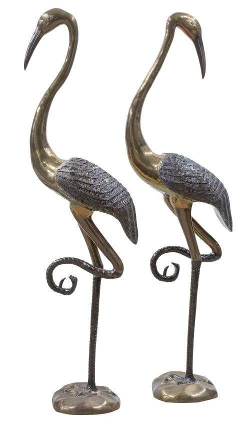 Pareja de flamencos de bronce dorado y pavonado.S. XX.