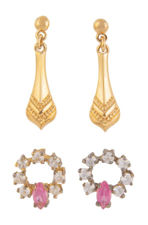 Lote de 4 pares de pendientes de diferentes diseños decorad