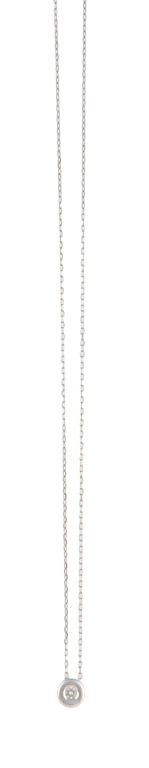 Collar con chatón de brillante colgante en marco de oro liso