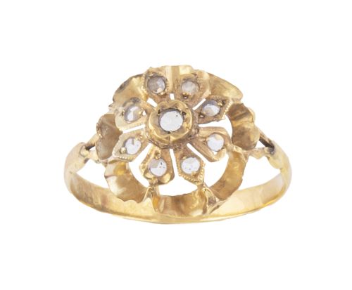 Sortija flor de pp. S. XX con zafiros blancos en trabajo ca