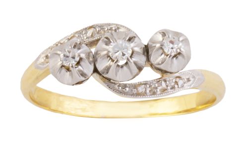 Sortija tresillo de brillantes con frente ondulado asimétri