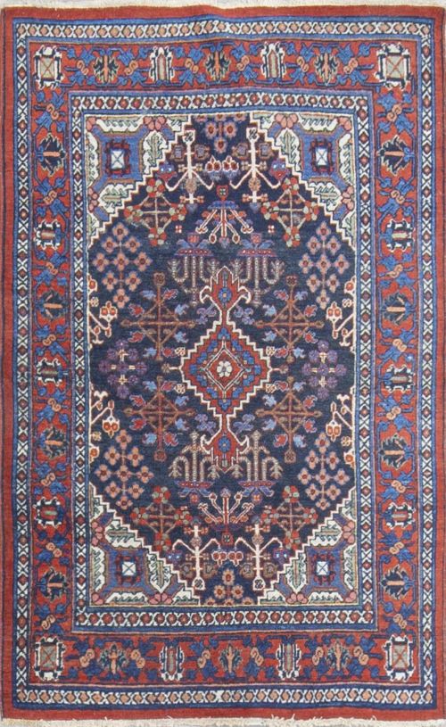 Alfombra Persa anudada en lana sobre trama de algodón.Reg