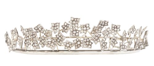 Diadema de pp. S. XX  con hojas de parra cuajadas de brilla