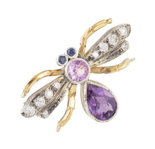 Pareja de broches mosca de brillantes, con cuerpo de amatis