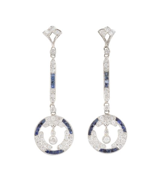 Pendientes largos de zafiros y brillantes, con círculos col