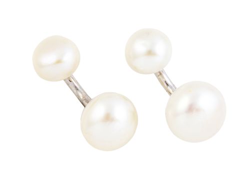 Gemelos dobles con perlas abotonadas de diferente tamaño 