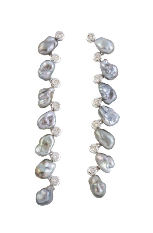 Pendientes largos de perlas keshi y chatones de brillantes 