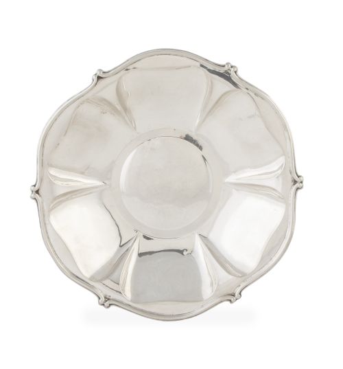 Panera circular de plata. Con marcas.S. XX.