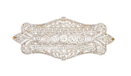 Broche placa Art-Decó de diamantes, con delicada decoración
