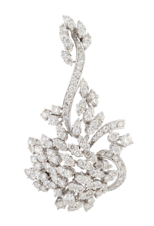 Broche de brillantes diseño floral, compuesto por brillante